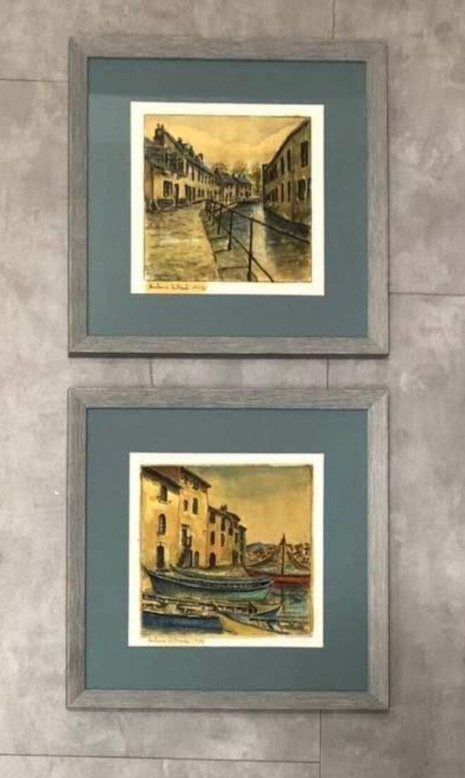 ANTOINE RITLEWSKI
AUQRELLES MODERNISEÉS PAR UN TRAVAIL DE PASSE PARTOUT COLORÉ ET UNE BAGUETTE GRISE
FAIT PAR L'ENCADREUR PROMENADE AMIRAL LAFARGUE DES SABLES D'OLONNE