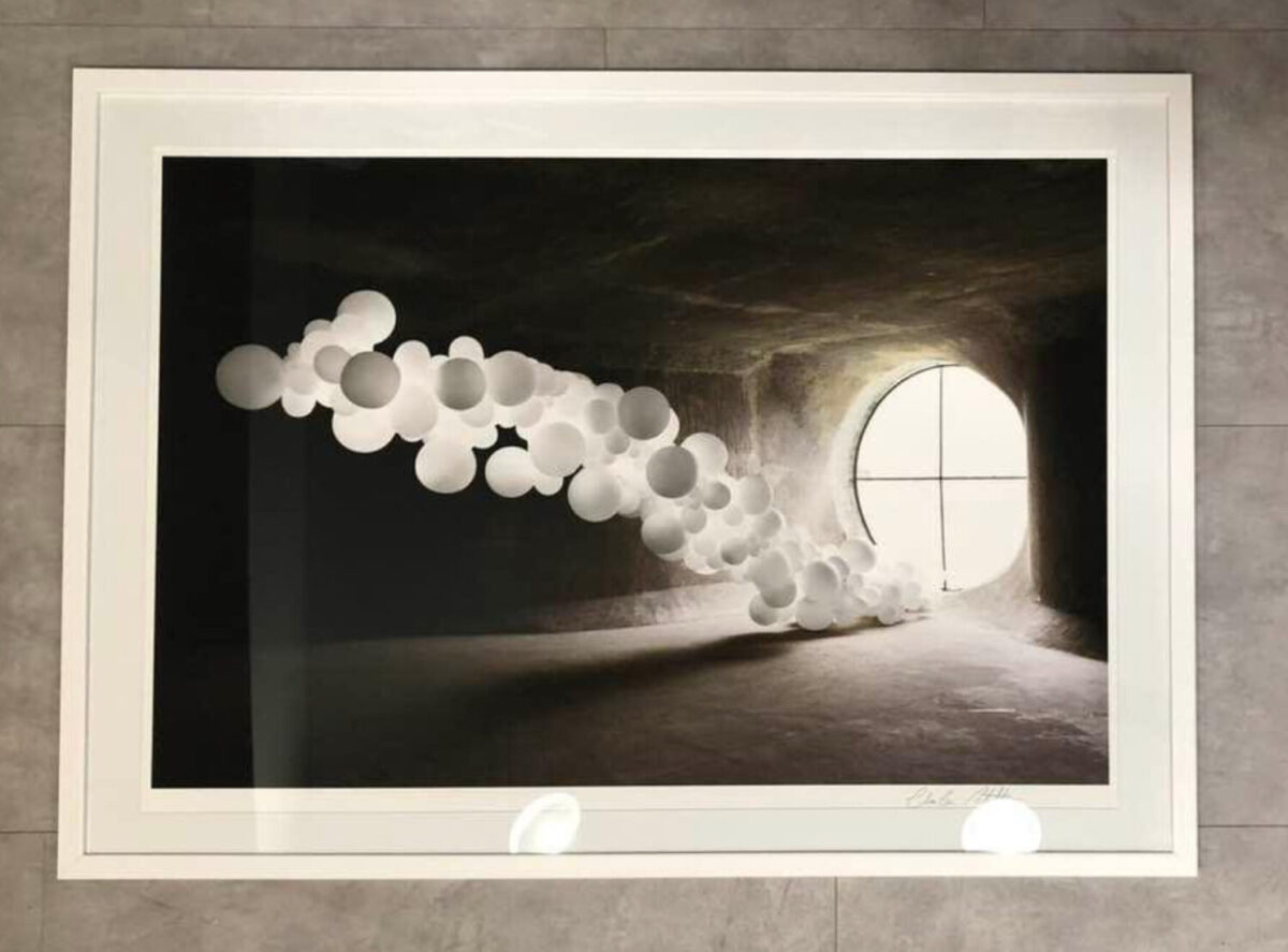 CHARLES PETILLON
PHOTO MISE EN VALEUR PAR LE PASSE PARTOUT BLANC DE CHEZ CRESCENT ET LA BAGUETTE MINIMALISTE DE CHEZ MOULUREX
FAIT PAR L'ENCADREUR AUX SABLES D'OLONNE